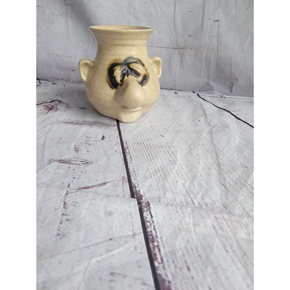 Vintage Peter Petrie Designs "It Snot a Mug" Big Nosed Pottery Egg Separator